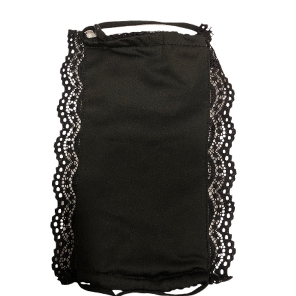 Beautiful White Lace Face Mask with Pearls - Picture 10 of 10